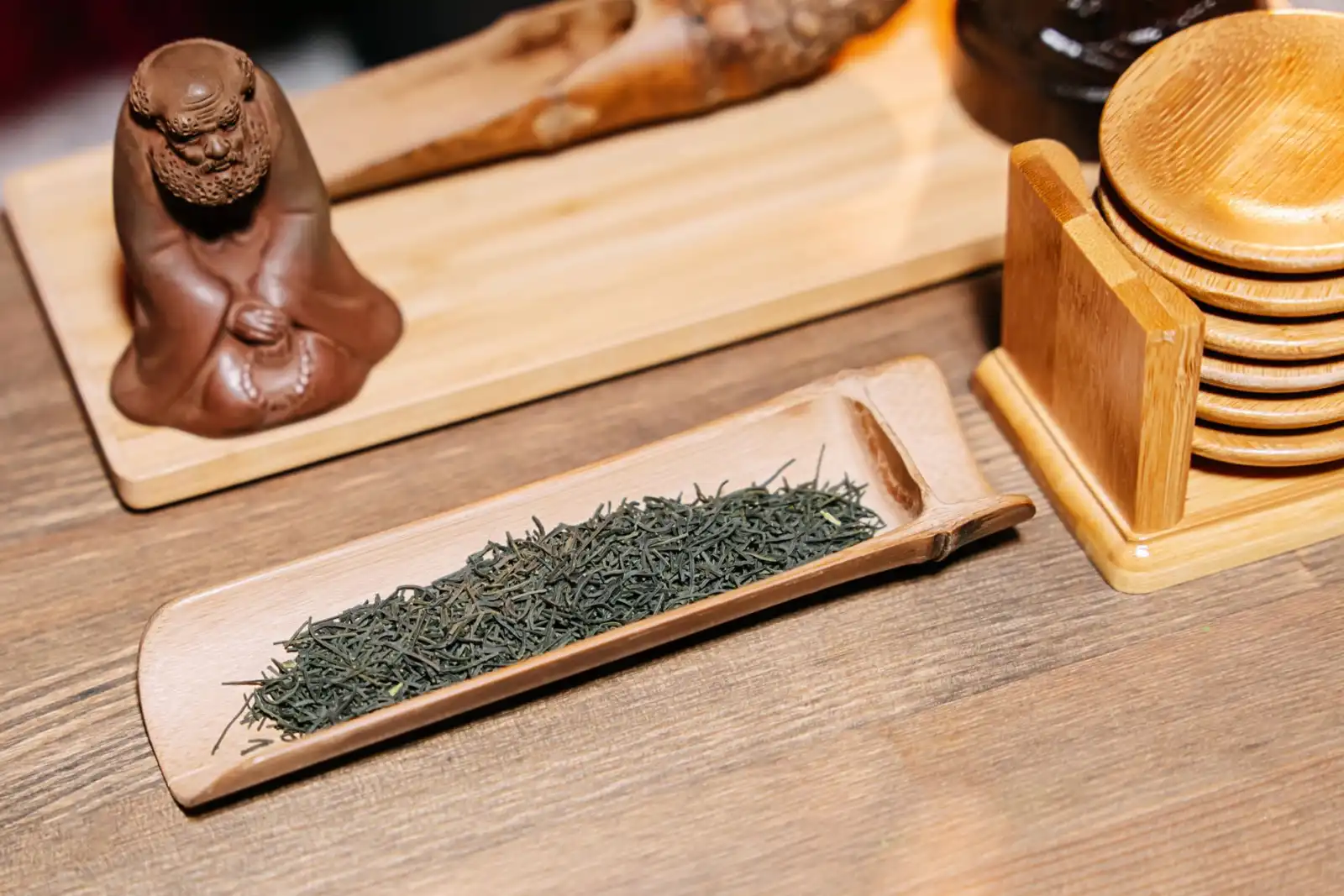昆明商超与展厅广告机选型指南：宇贤触摸一体机应用场景解析