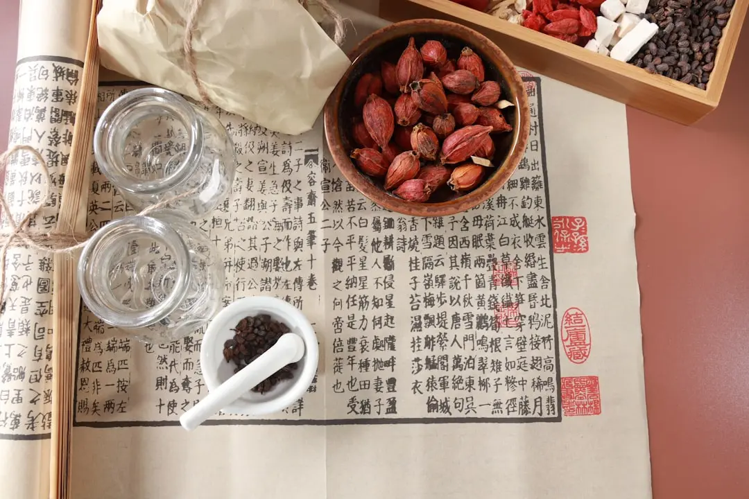 昆明工业显示器选型要点及环境适应性分析