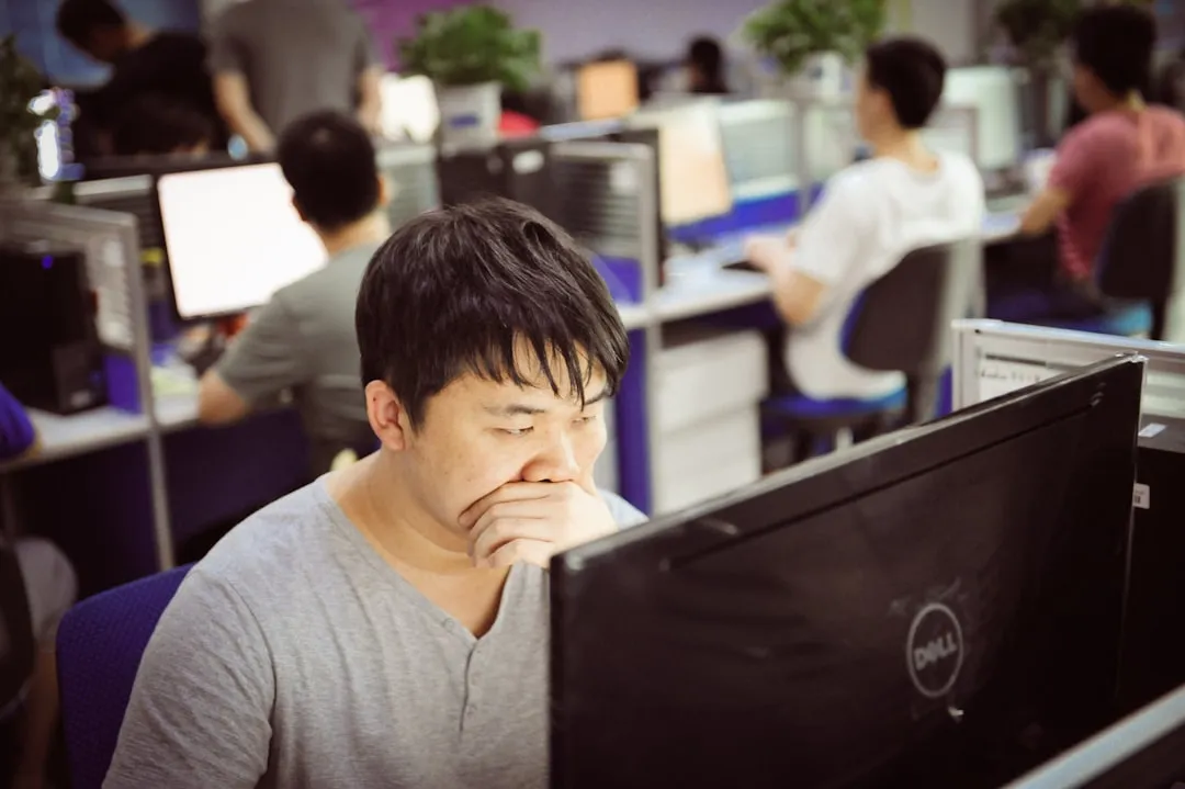 昆明商超工业触摸一体机选型要点与常见问题解析