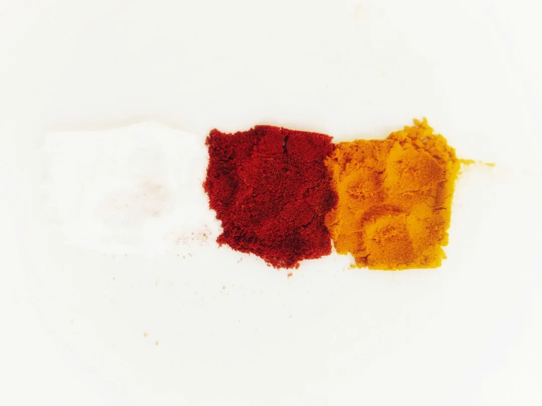 宇贤广告机在昆明商超展厅的应用案例与显示方案设计